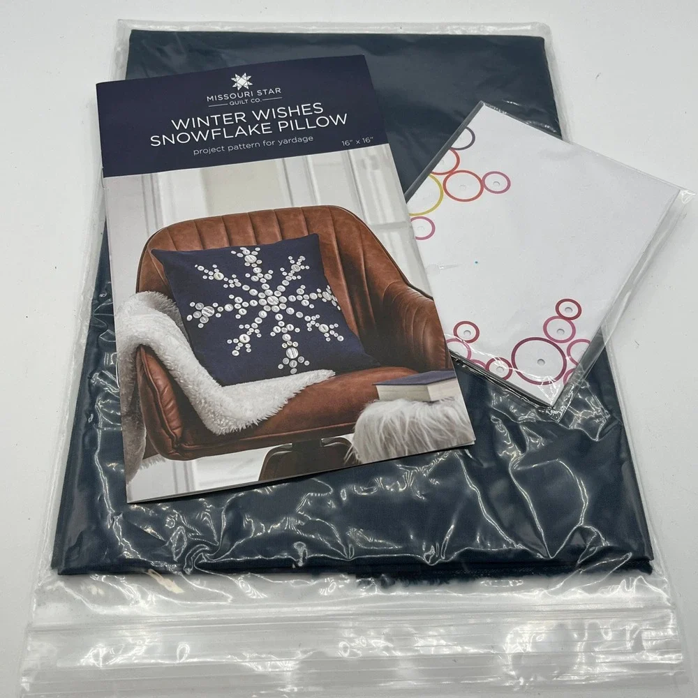 Missouri Star Quilt Co Winter Wishes Snowflake Pillow Kit W/Fabric Quilt Craft